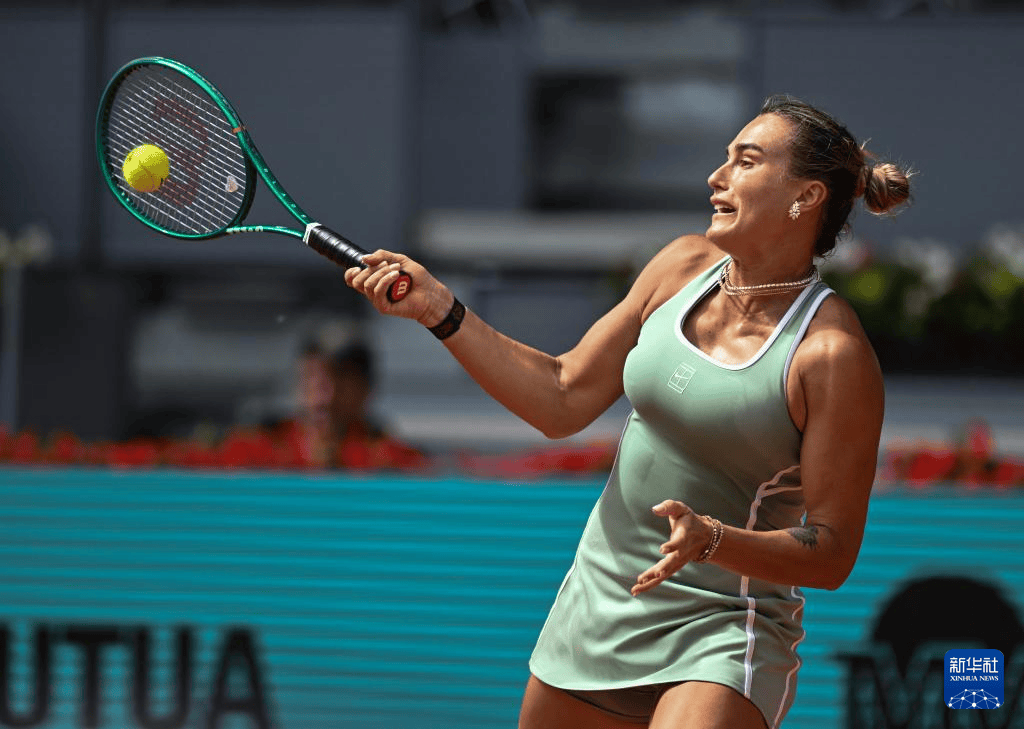 网球——马德里公开赛：萨巴伦卡晋级