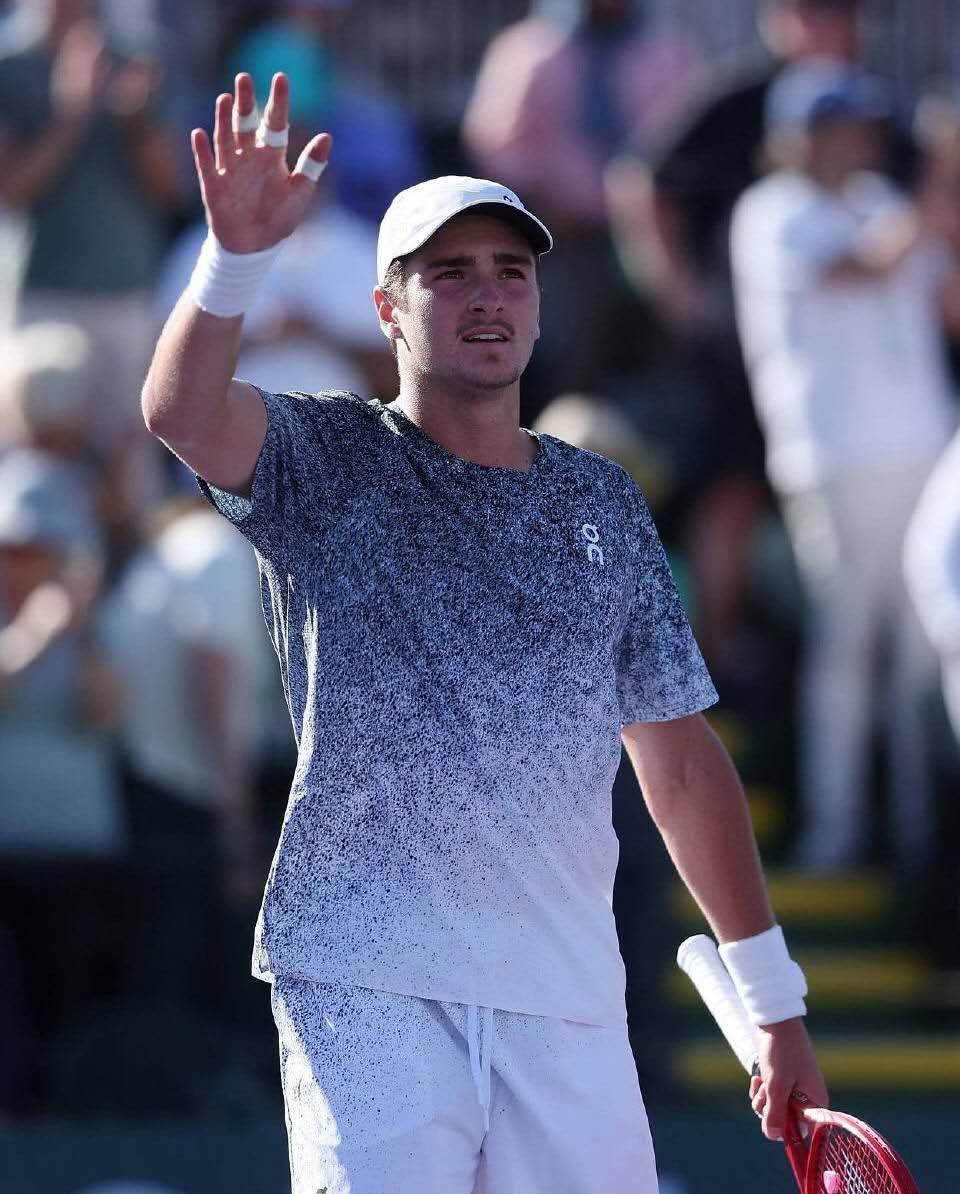 丰塞卡称渴望能与辛纳阿卡并驾齐驱，鲁内表示可能在草地赛季复出